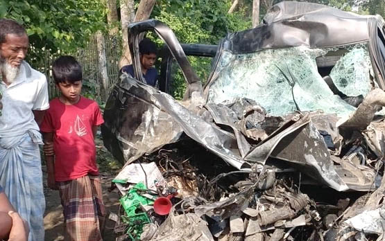 3 killed as truck collides with pickup in Jamalpur